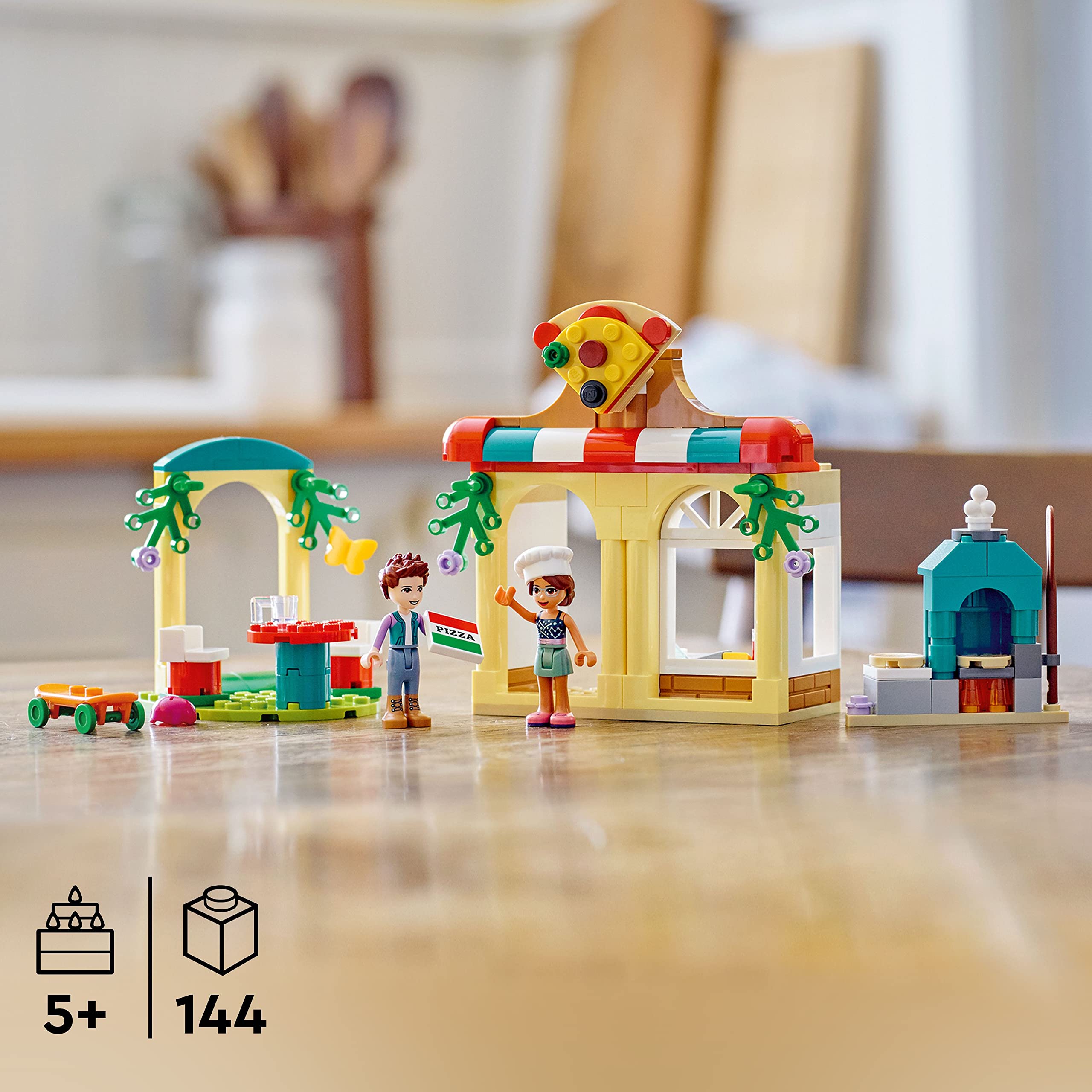 LEGO Friends Heartlake City Pizzeria 41705