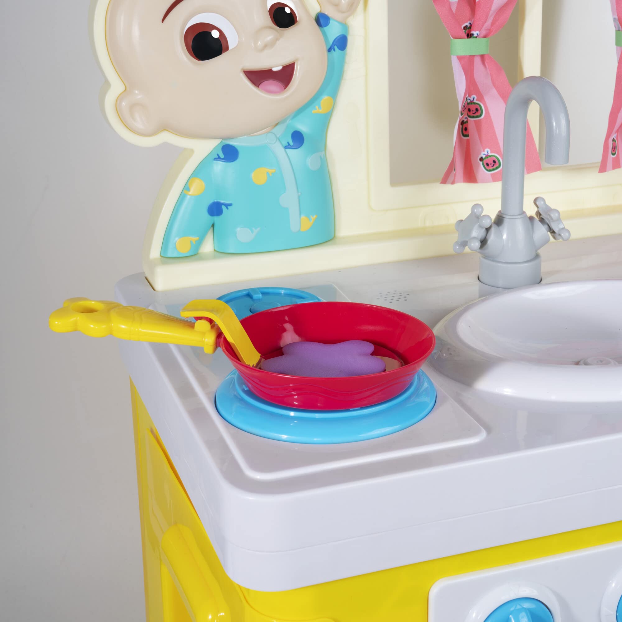 CoComelon Deluxe Feature Roleplay, Little Kitchen