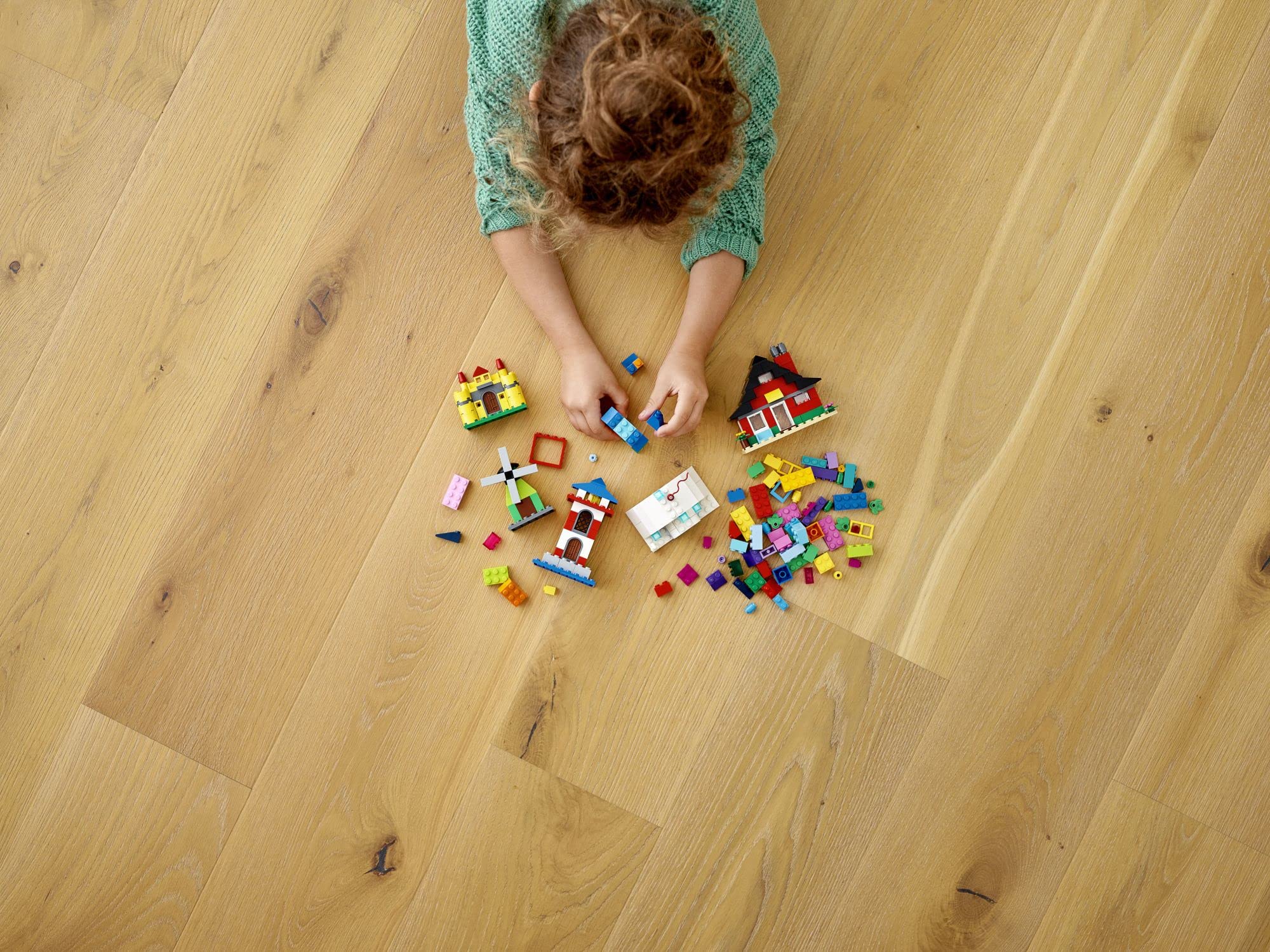 LEGO Classic Bricks and Houses 11008 (270 Pieces)