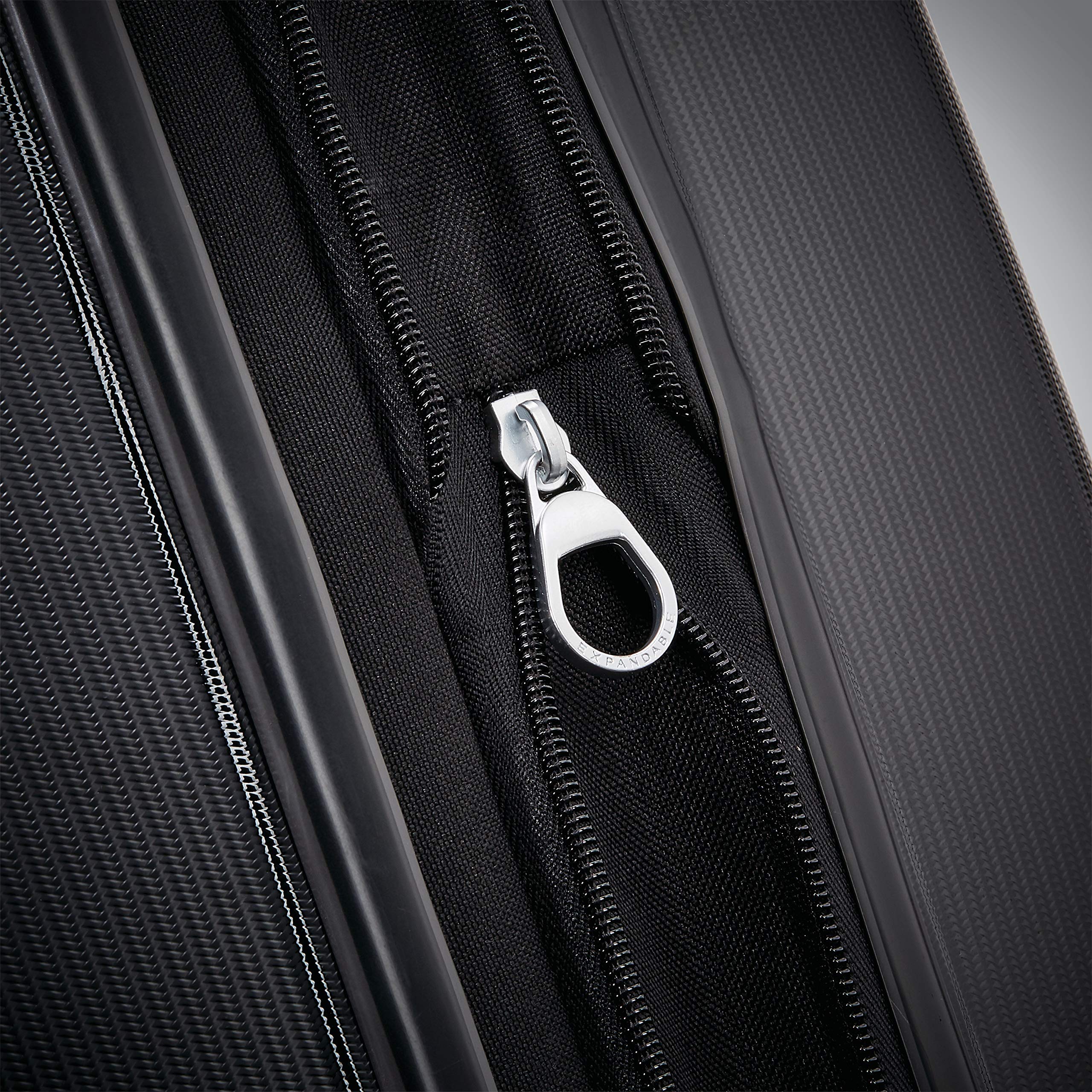 Samsonite Winfield 3 DLX Spinner