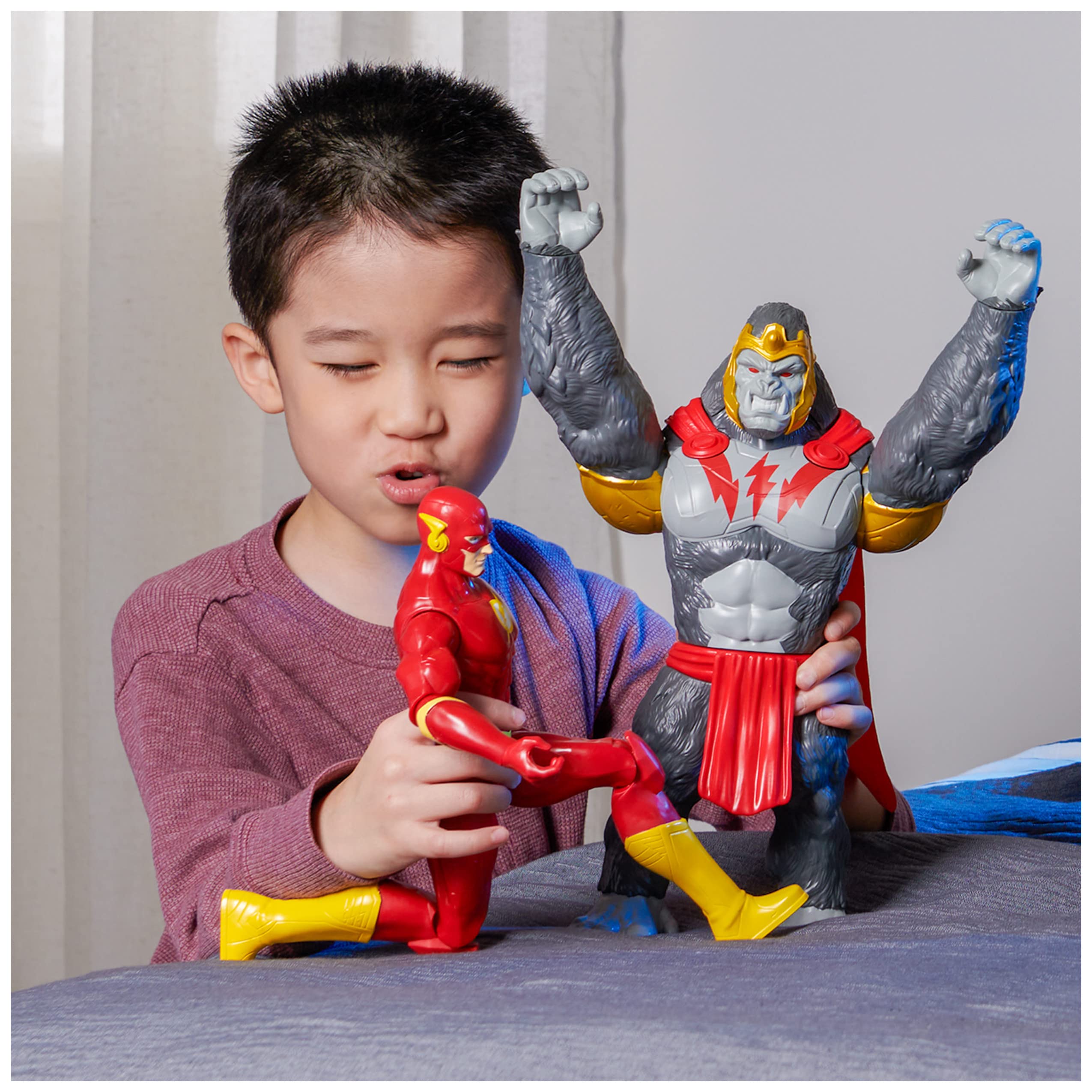 DC Comics, Batman vs. Gorilla Grodd 4-Pack, 30-cm Action Figures (Batman, The Flash, Gorilla Grodd, King Shark)