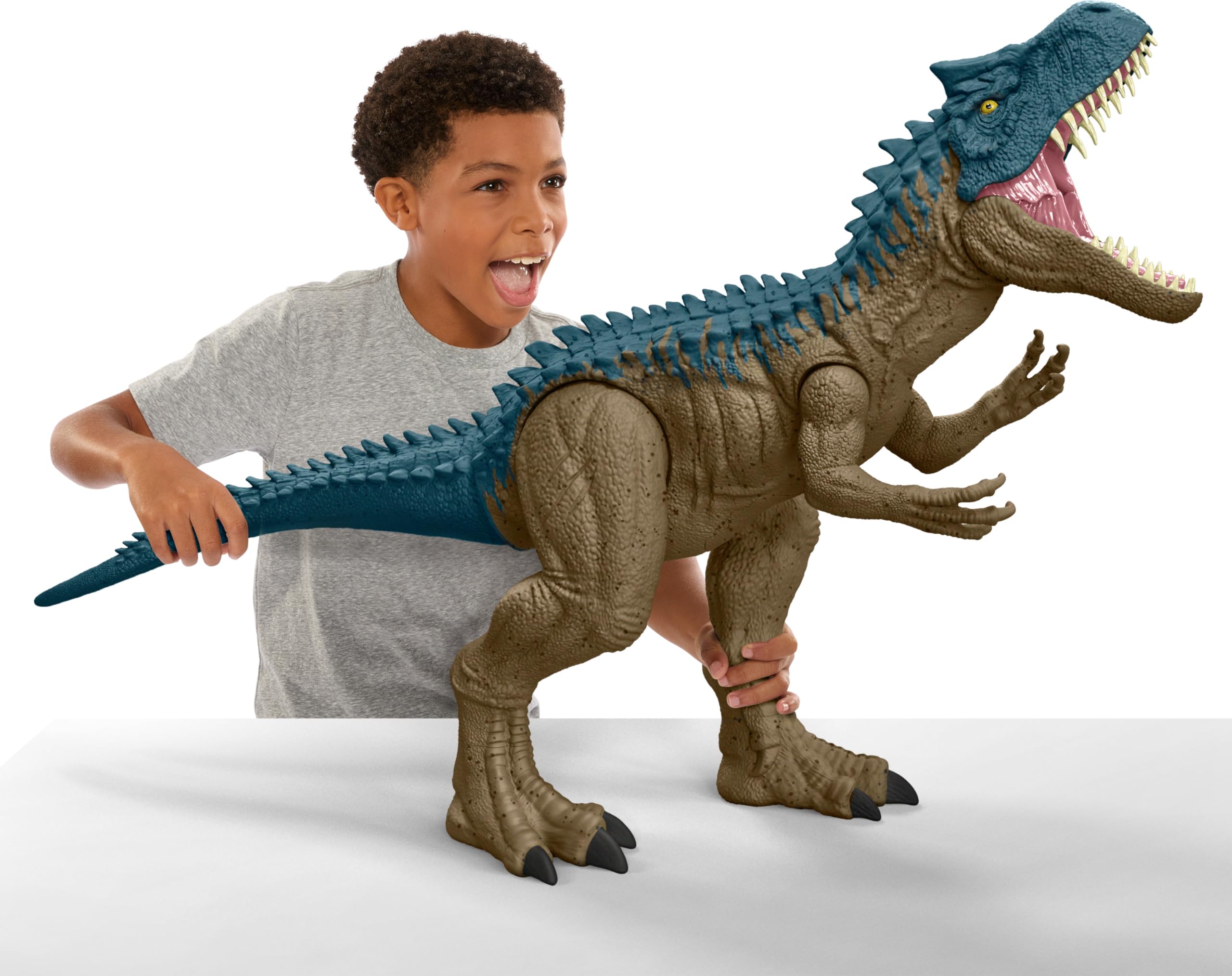 Mattel Jurassic World Super Colossal Giganotosaurus Dinosaur